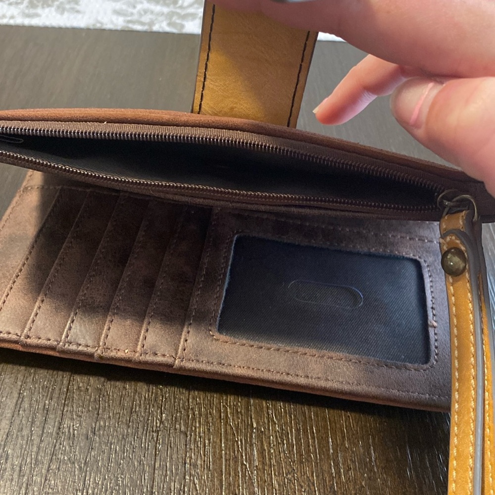 Brand New Real Leather Tony Lama Wallet! - Picture 3 of 5